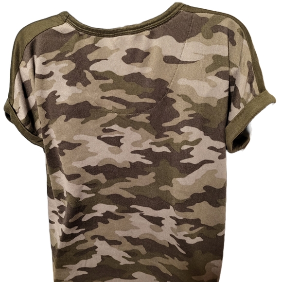 Lucky Brand Cuffed Shortsleeve Soft & Relaxed Camo Tee in sz M - Picture 2 of 2
